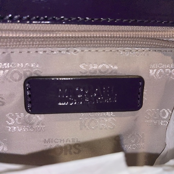 NWT Michael Kors Purple Berkley Clutch - Picture 7 of 13